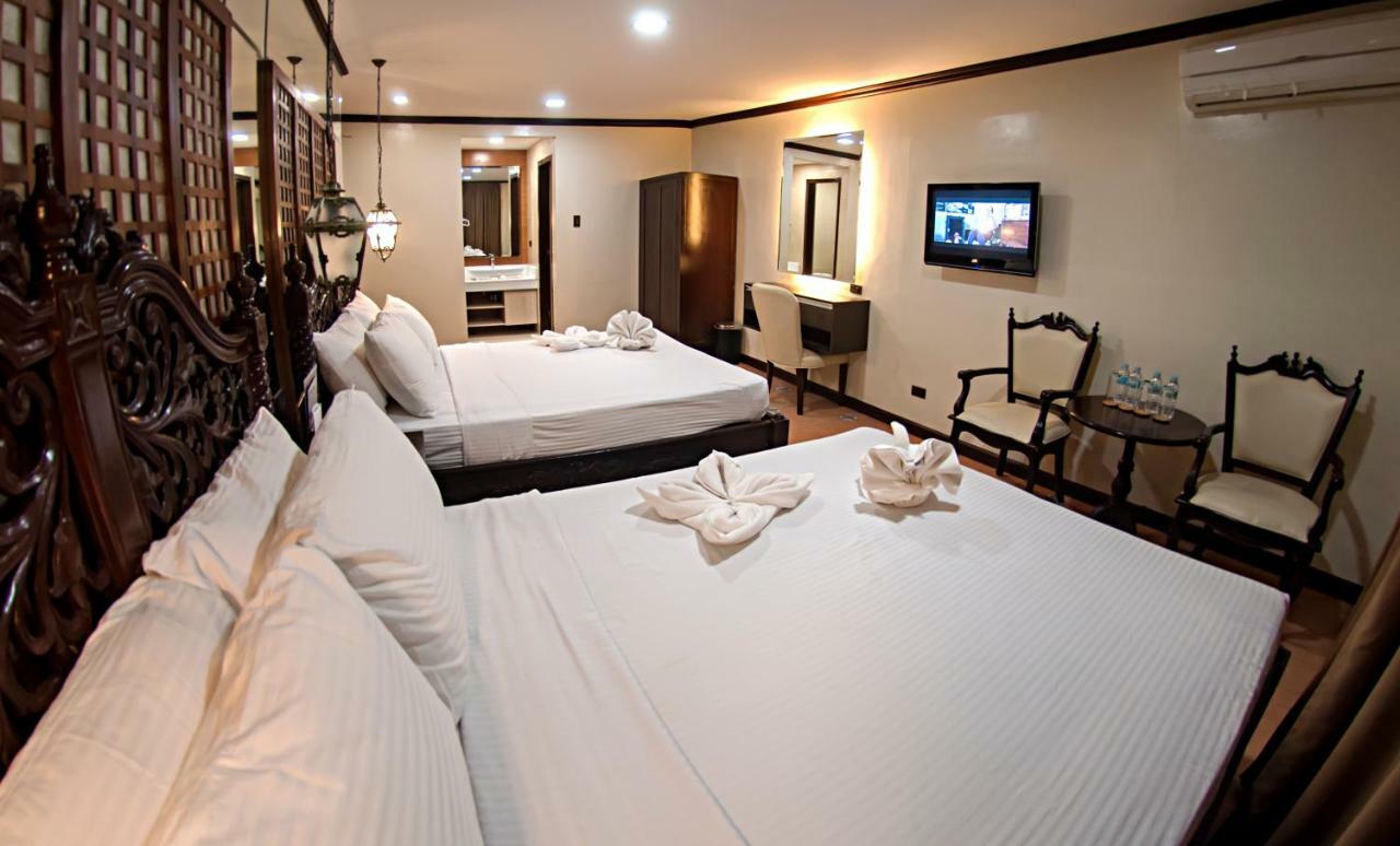 Vigan Plaza Hotel Exterior foto
