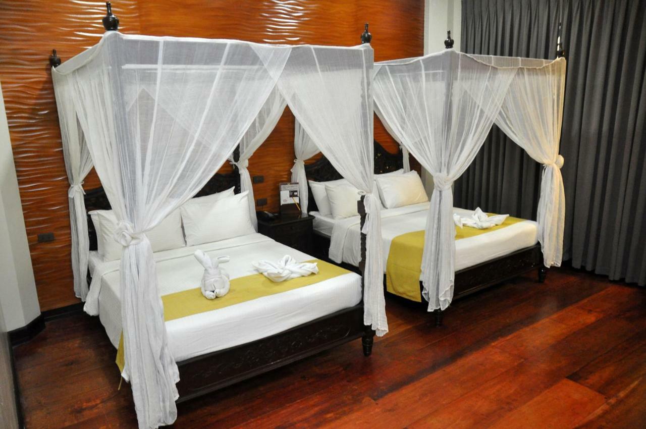 Vigan Plaza Hotel Exterior foto
