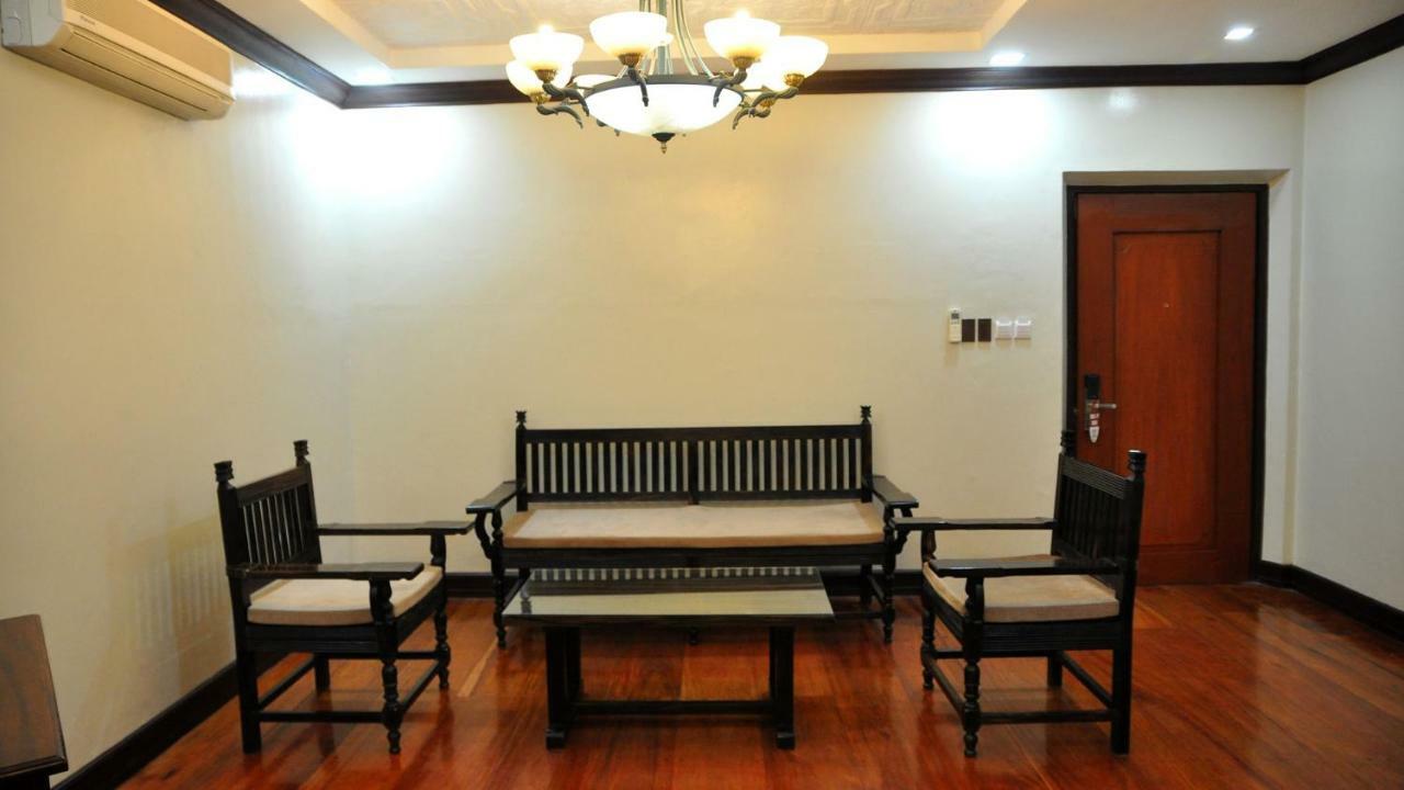 Vigan Plaza Hotel Exterior foto